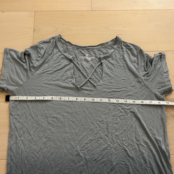 American Eagle Outfitters Gray/White Short Sleeve T-Shirt M - Picture 4 of 10